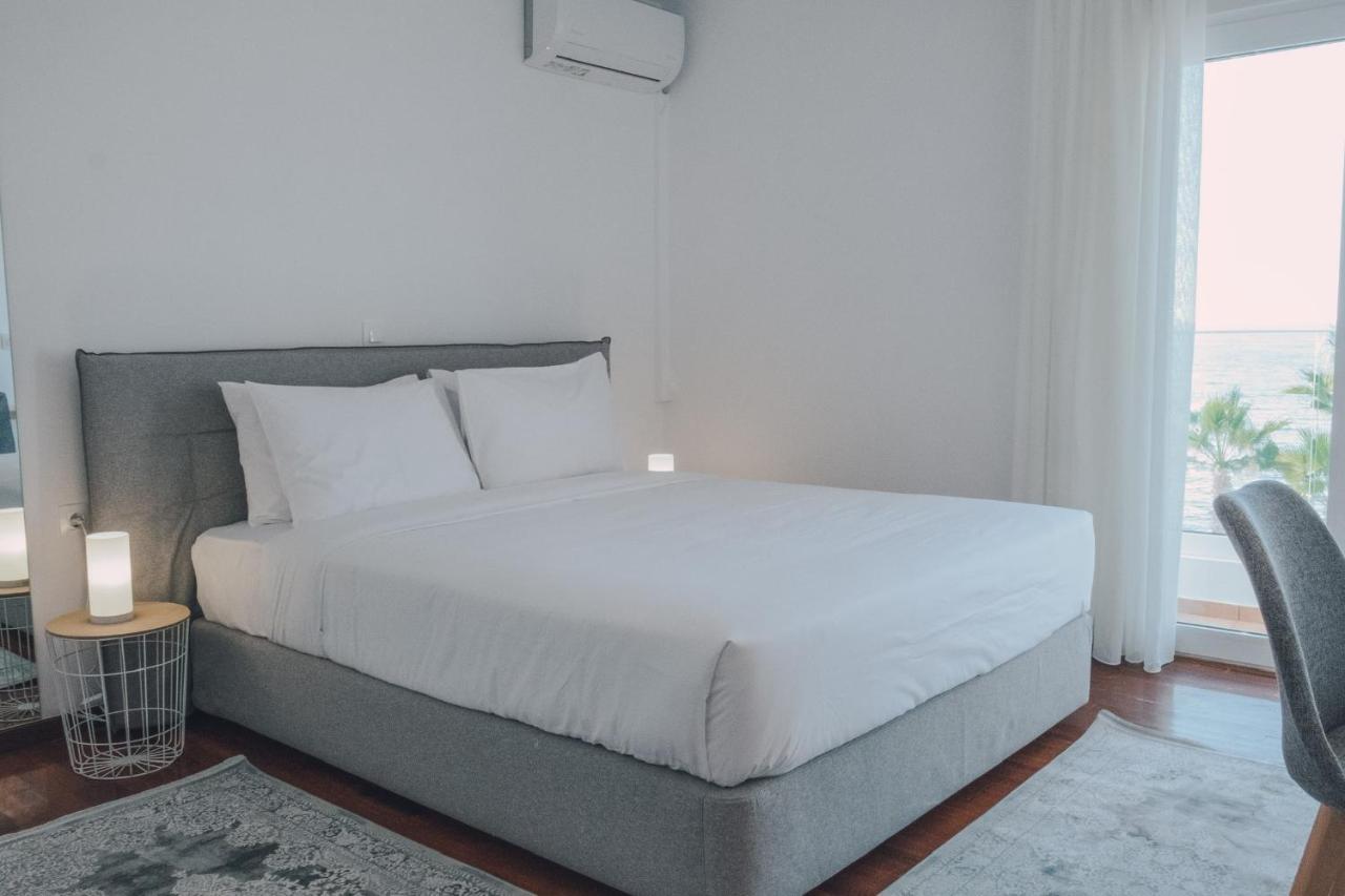 Suitenes Coast 레팀노 외부 사진