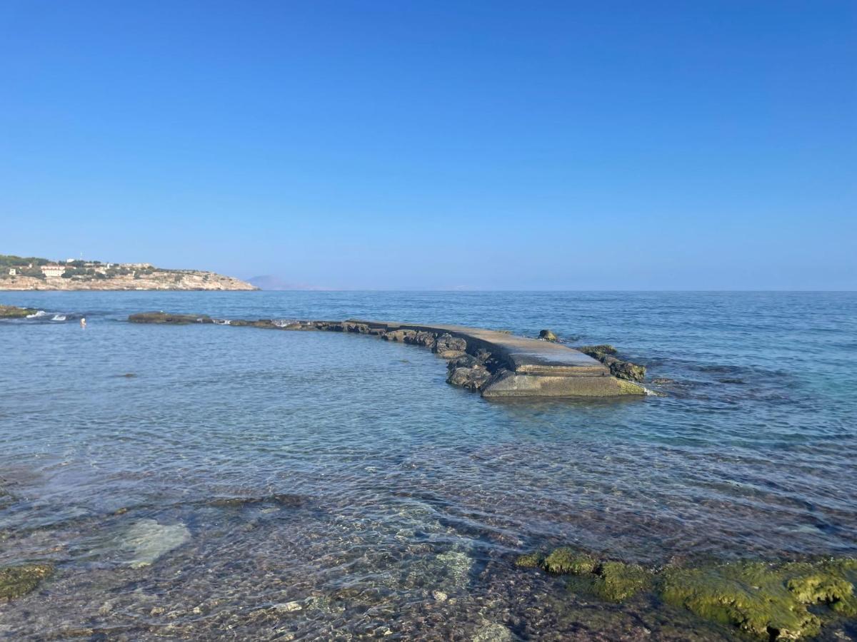 Suitenes Coast 레팀노 외부 사진